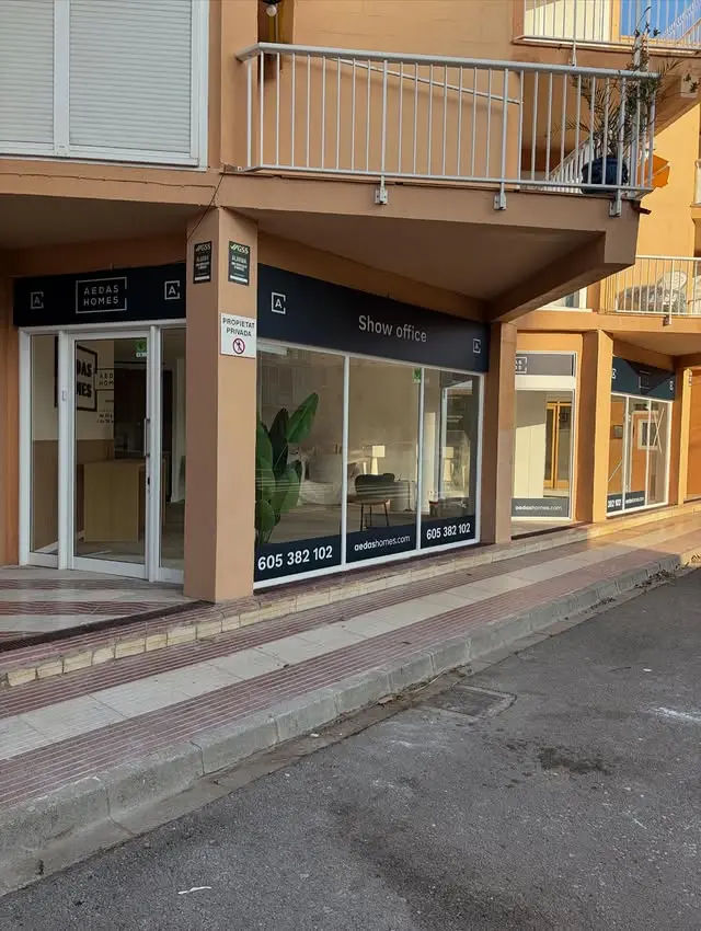Reforma del showroom Aedas Homes en Sant Antoni de Calonge — 1